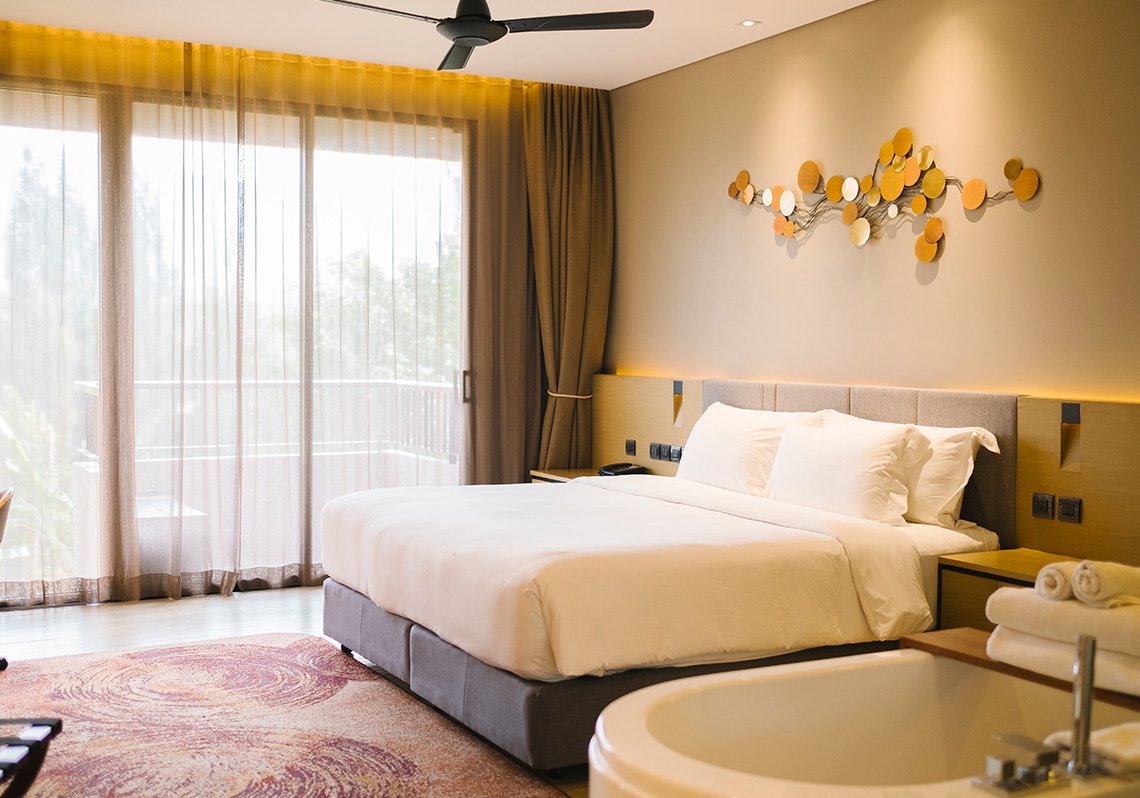 Guest Suites garden